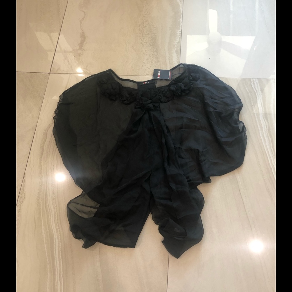 Beautiful chiffon top brand with the tag all sizes